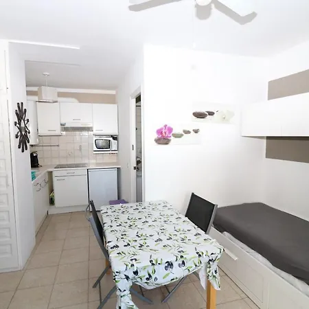 Muntaner 24- Piso Con Piscina Comunitaria