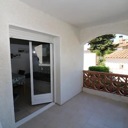 Muntaner 24- Piso Con Piscina Comunitaria Roses